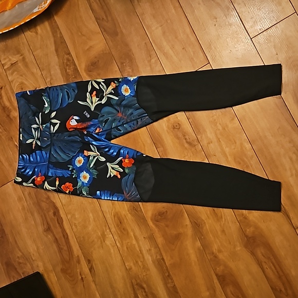Nike Pants - Nike Dri-Fit leggings